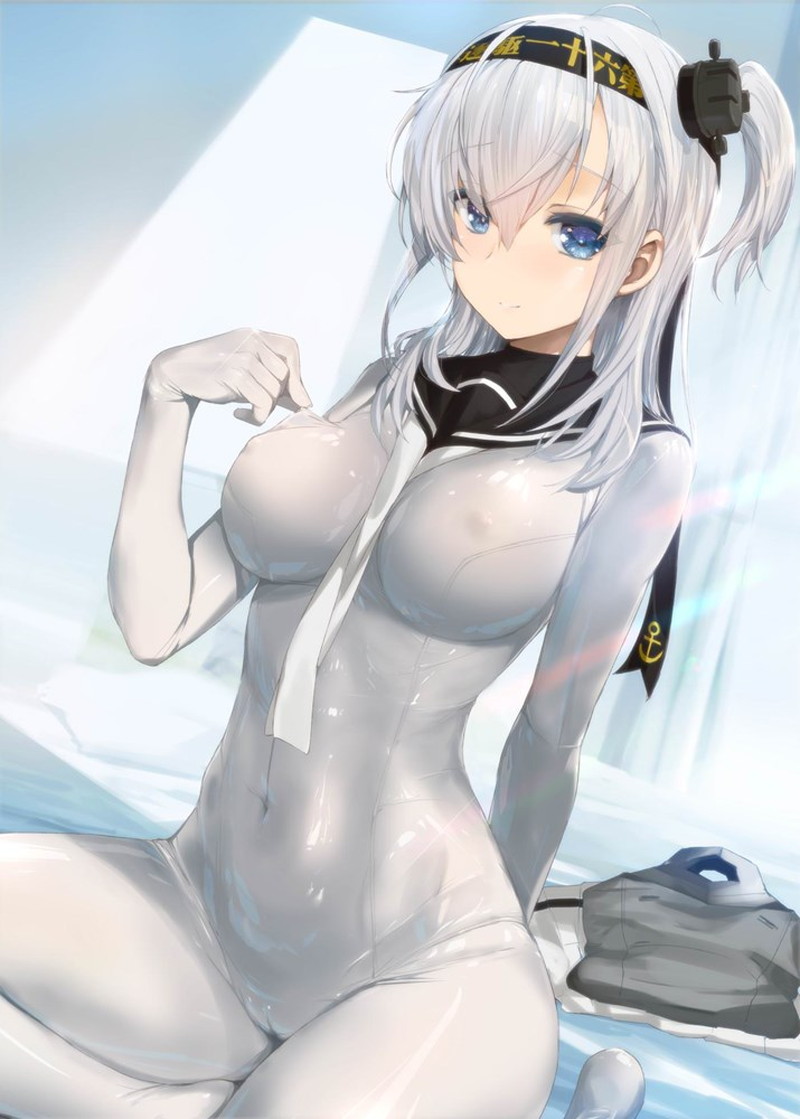【二次】テカテカな金ビキニやエナメル素材コスチュームのエロ画像Part８