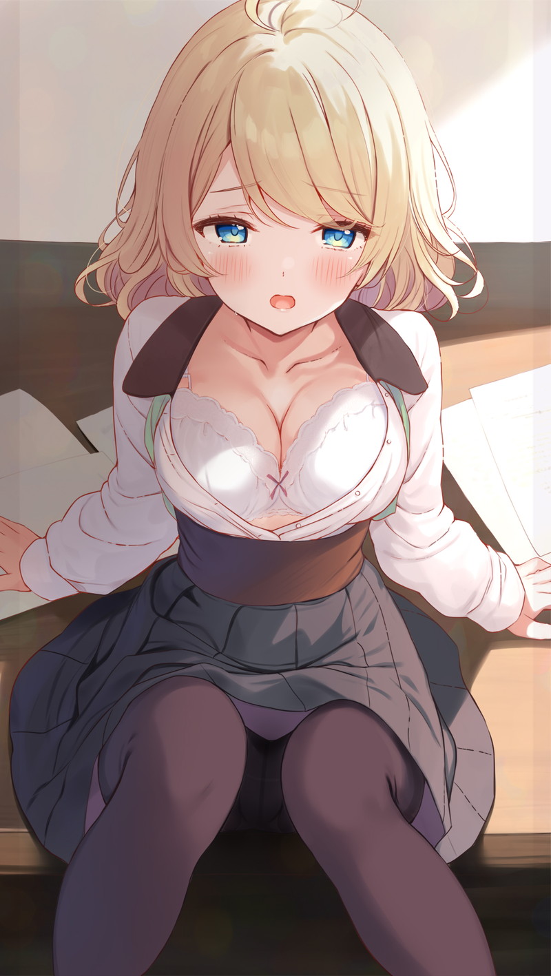 【二次】服や下着が脱げかかっている女の子たちのエロ画像 Part４４